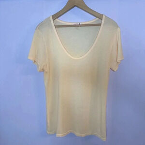 Sundry Womens T Shirt 2 Large Yellow Scoop Neck Short Sleeve Lightweight Classic